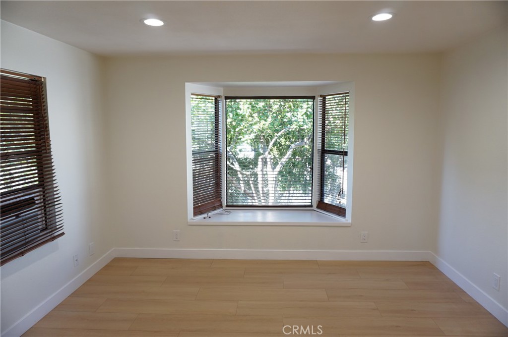 33F9B99E 63F6 4262 9Aa1 A7B072Ff3439 3948 Pennsylvania Avenue, Glendale, Ca 91214 &Lt;Span Style='BackgroundColor:transparent;Padding:0Px;'&Gt; &Lt;Small&Gt; &Lt;I&Gt; &Lt;/I&Gt; &Lt;/Small&Gt;&Lt;/Span&Gt;