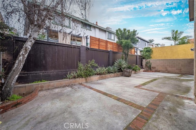 Detail Gallery Image 30 of 35 For 2215 Pullman Ln, Redondo Beach,  CA 90278 - 3 Beds | 2 Baths