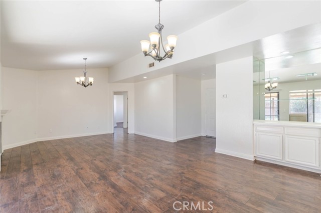 Detail Gallery Image 10 of 36 For 4906 Pacifica Ave, Palmdale,  CA 93552 - 4 Beds | 2 Baths