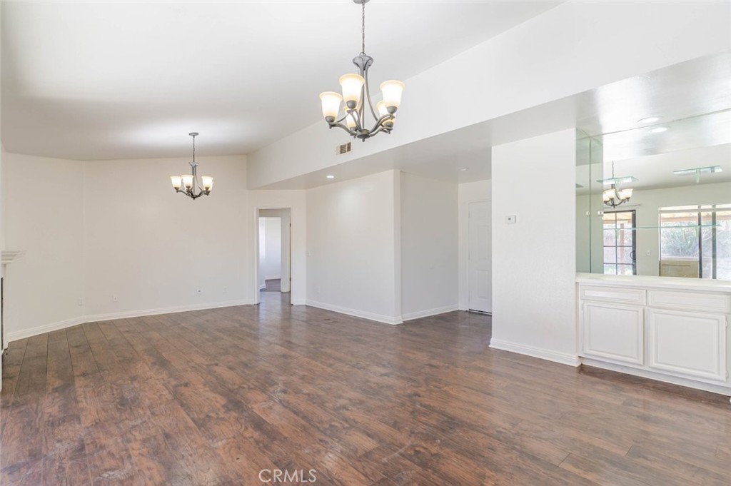 MLS #SR25272510 image #9