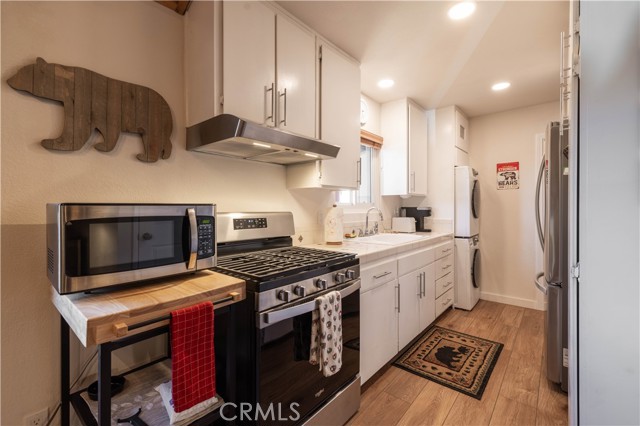 667 Lintner Road, Big Bear Lake, CA 92315