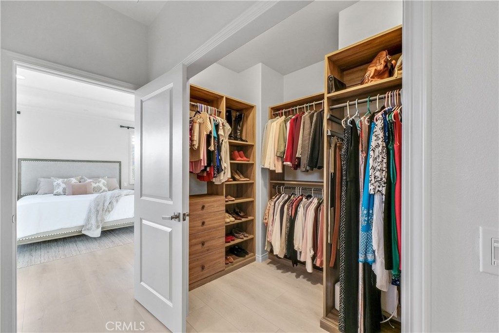 33fb7ca6 2960 4109 9b5c A495f8af59ad