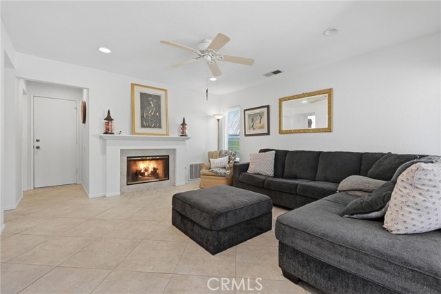 Detail Gallery Image 20 of 58 For 39710 Almansa Ct, Murrieta,  CA 92562 - 4 Beds | 2/1 Baths