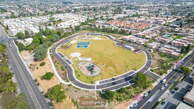 Detail Gallery Image 21 of 38 For 955 Las Lomas Dr #D,  La Habra,  CA 90631 - 3 Beds | 1/1 Baths