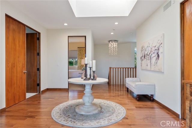 Detail Gallery Image 15 of 26 For 11527 Dona Dolores, Studio City,  CA 91604 - 6 Beds | 7/1 Baths