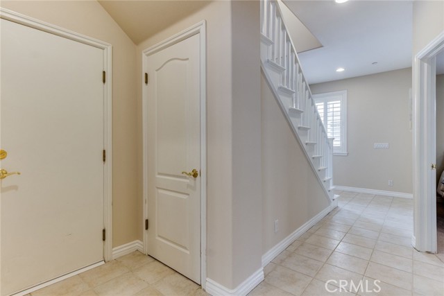 Detail Gallery Image 7 of 34 For 2113 Mathews Ave #B,  Redondo Beach,  CA 90278 - 3 Beds | 2/1 Baths