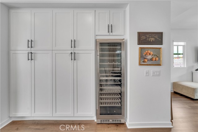516 Caleigh Lane, Costa Mesa CA: https://media.crmls.org/medias/33fd1121-fedd-43c2-bd64-be165f966c5b.jpg