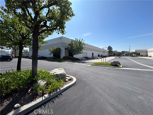 16018 Adelante Street, Irwindale, California 91702, ,Commercial Lease,For Rent,16018 Adelante Street,CRAR25065200