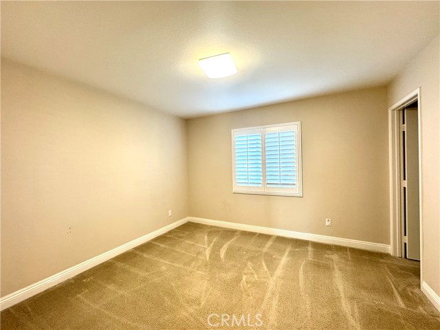 Detail Gallery Image 19 of 36 For 13945 Barnett Ln, Corona,  CA 92880 - 5 Beds | 3/1 Baths