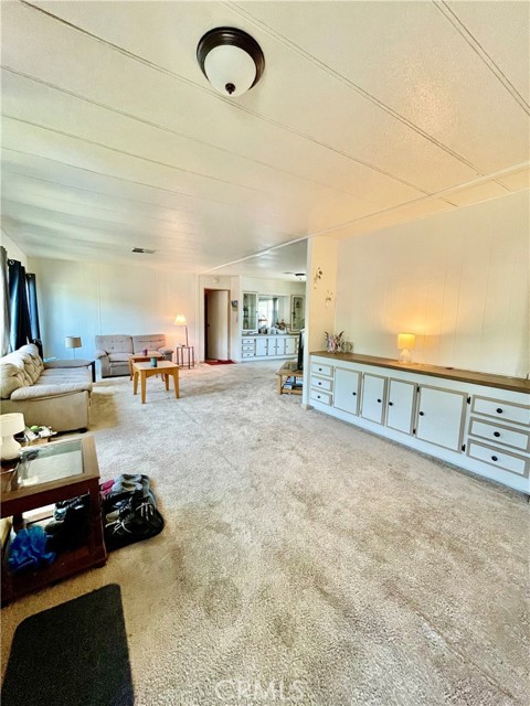 703 Oro Dam W Boulevard, Oroville CA: https://media.crmls.org/medias/33feecf5-7ad4-44d2-9683-a1567ad6bd5b.jpg