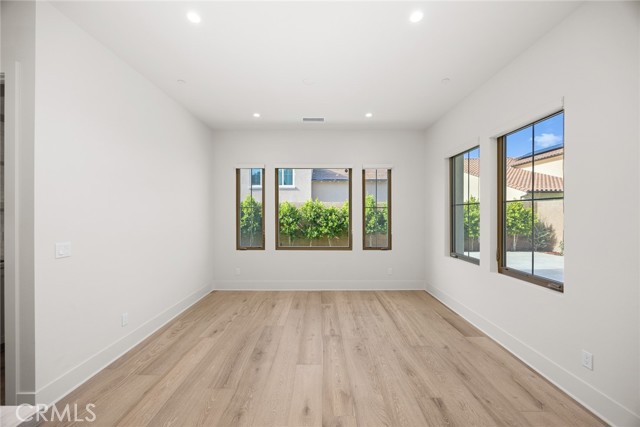 Detail Gallery Image 16 of 60 For 237 Pinnacle, Irvine,  CA 92602 - 4 Beds | 4/1 Baths