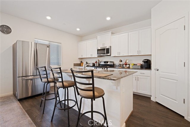 Detail Gallery Image 15 of 42 For 657 Phelps Dr, Merced,  CA 95348 - 6 Beds | 4/1 Baths