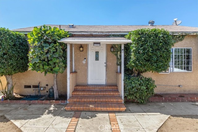 13273 Sunburst Street, Pacoima CA: https://media.crmls.org/medias/34014f8a-7693-4d5e-a778-7e26d19672ac.jpg