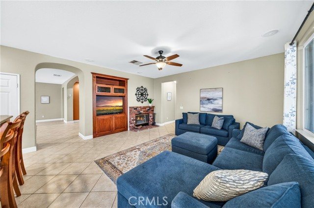 Detail Gallery Image 13 of 37 For 35978 Covington, Wildomar,  CA 92595 - 4 Beds | 3 Baths