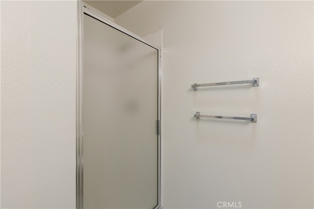 https://media.crmls.org/medias/3401d626-a7dd-4d79-ad6b-93a81d923d01.jpg?preset=X-Large