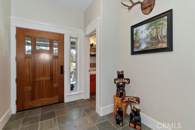 Detail Gallery Image 10 of 50 For 41922 Centre Ct, Big Bear Lake,  CA 92315 - 3 Beds | 3/1 Baths