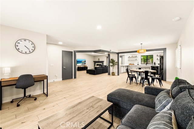 1491 N Omalley Way, Upland CA: https://media.crmls.org/medias/3402d9a0-c220-4102-8146-15caf2e779e5.jpg
