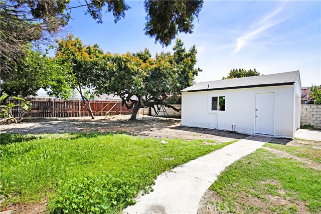 Detail Gallery Image 18 of 23 For 12102 Marbel Ave, Downey,  CA 90242 - 3 Beds | 1 Baths