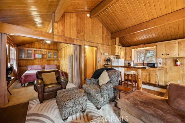 Detail Gallery Image 26 of 42 For 567 Highland, Big Bear Lake,  CA 92315 - 3 Beds | 2 Baths