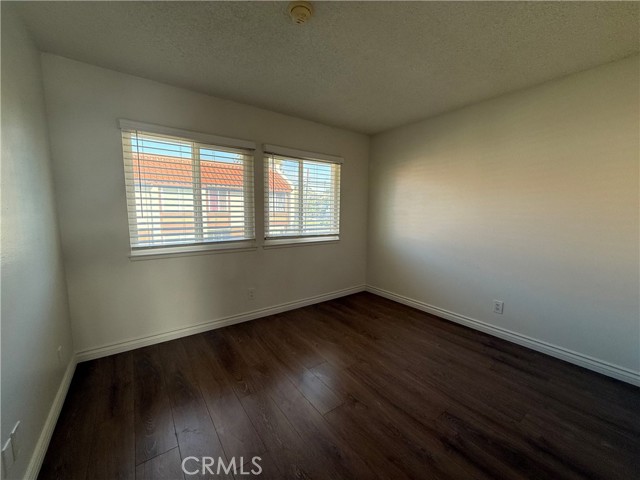 Detail Gallery Image 11 of 15 For 4570 Toledo Way, Buena Park,  CA 90621 - 3 Beds | 2/1 Baths