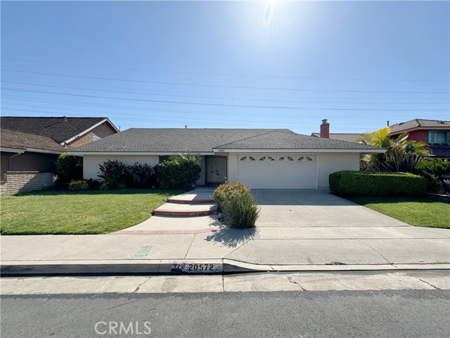 20572 Lavonne Ln, Huntington Beach, CA 92646