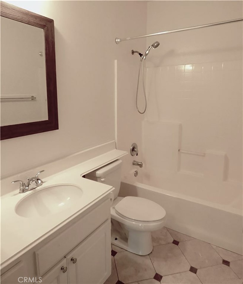 MLS #OC25244410 image #20