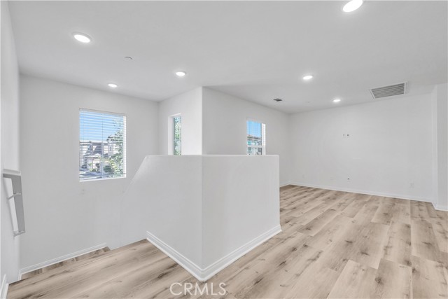 5855 Silveira Street, Eastvale CA: https://media.crmls.org/medias/3405885e-75eb-4b8f-8015-c410fe47e51f.jpg