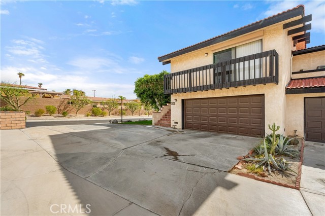 Detail Gallery Image 3 of 33 For 67305 Hacienda Ave, Desert Hot Springs,  CA 92240 - 2 Beds | 2/1 Baths