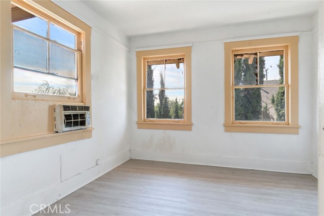 Detail Gallery Image 18 of 27 For 869 N F St, San Bernardino,  CA 92410 - 5 Beds | 3 Baths