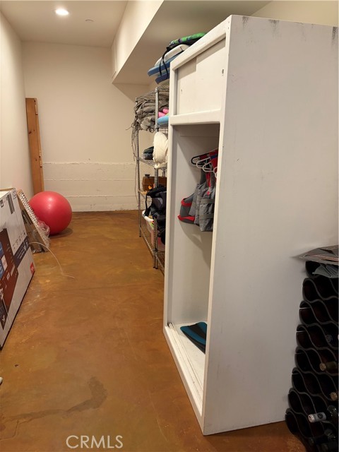 Detail Gallery Image 44 of 56 For 18793 N Shore, Hidden Valley Lake,  CA 95467 - 5 Beds | 3/1 Baths