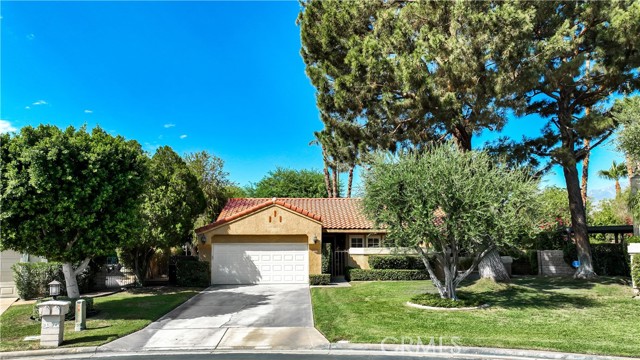 Detail Gallery Image 1 of 41 For 14 Santa Clara Dr, Rancho Mirage,  CA 92270 - 2 Beds | 2 Baths