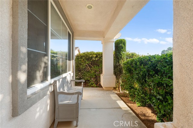 42016 Delmonte Street, Temecula CA: https://media.crmls.org/medias/34070357-eb7c-45ce-acb7-5f3f72ce567a.jpg