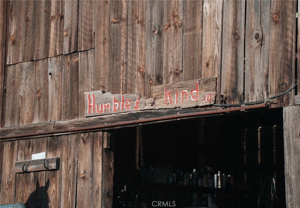 https://media.crmls.org/medias/34082714-8605-41ff-9b0d-d57d9b6e4df2.jpg?preset=X-Large
