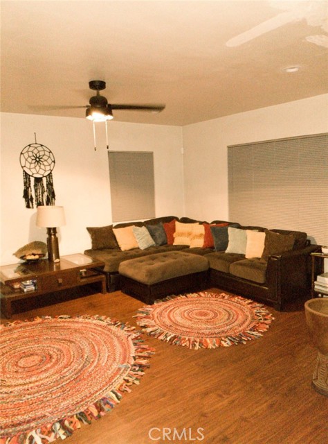 Detail Gallery Image 9 of 15 For 2801 Adriatic Ave, Long Beach,  CA 90810 - 3 Beds | 2 Baths