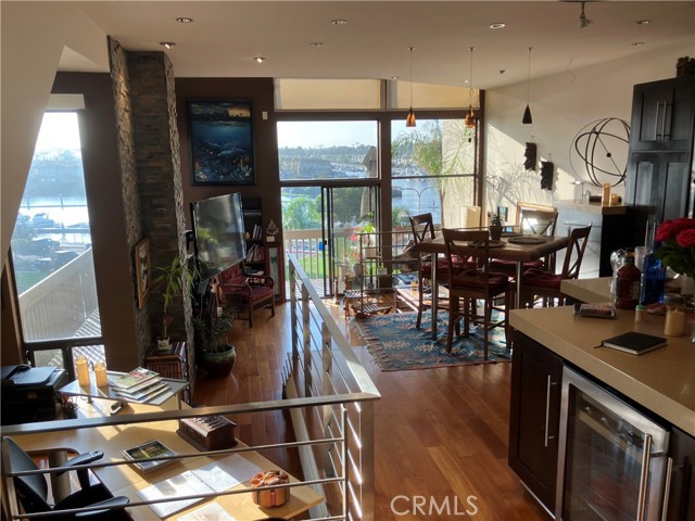 5327 Marina Pacifica N Drive, Long Beach CA: https://media.crmls.org/medias/34087fc8-9861-4b55-ac7b-3f24ac64f052.jpg