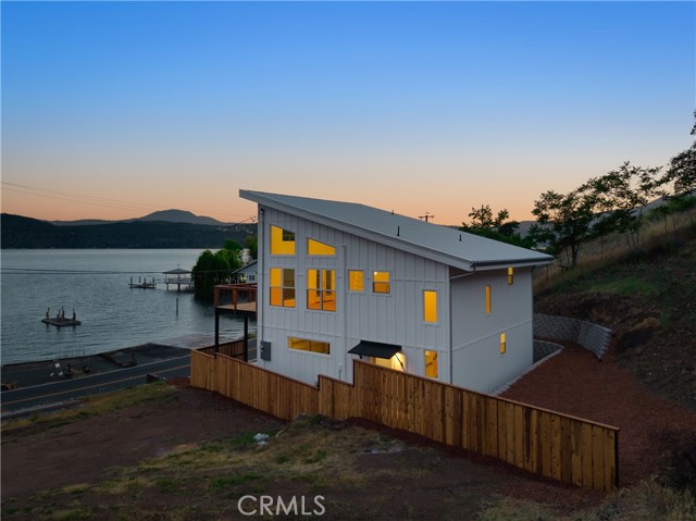 Detail Gallery Image 3 of 59 For 12172 Lakeshore Dr, Clearlake,  CA 95422 - 2 Beds | 2 Baths