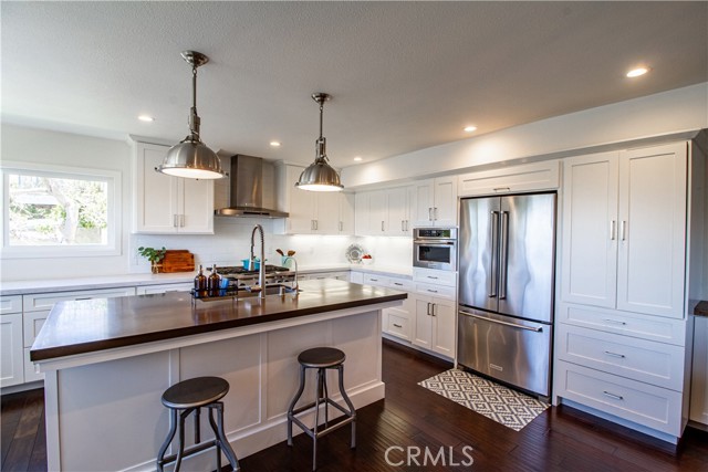 807 El Redondo Avenue, Redondo Beach CA: https://media.crmls.org/medias/34090fd7-9ff2-4af6-bbd7-13478c33d9e5.jpg
