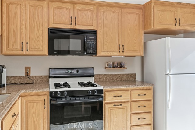 Detail Gallery Image 14 of 30 For 9111 Westminster Ave, Garden Grove,  CA 92844 - 2 Beds | 2/1 Baths