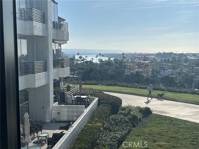 Detail Gallery Image 51 of 69 For 230 Lille Lane 212, Newport Beach,  CA 92663 - 2 Beds | 2 Baths