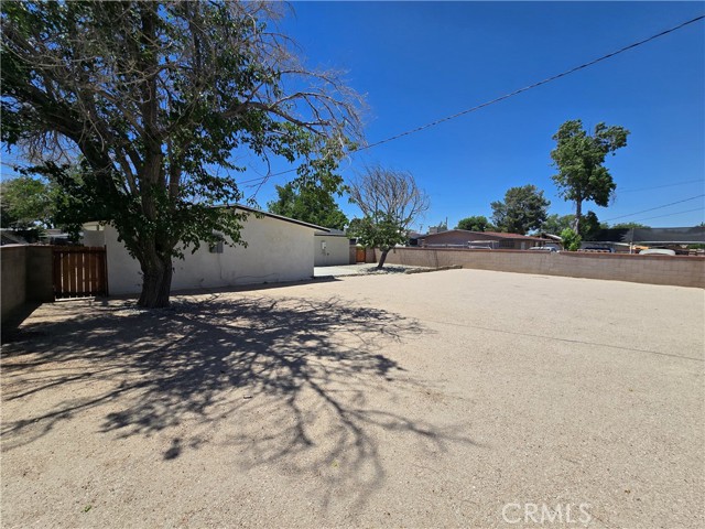 44510 21st W Street, Lancaster CA: https://media.crmls.org/medias/340abed1-ae82-4267-903c-fc3a16eec9cc.jpg