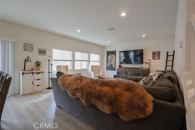 Detail Gallery Image 3 of 51 For 24155 Dusty Trail, Menifee,  CA 92587 - 4 Beds | 3/1 Baths