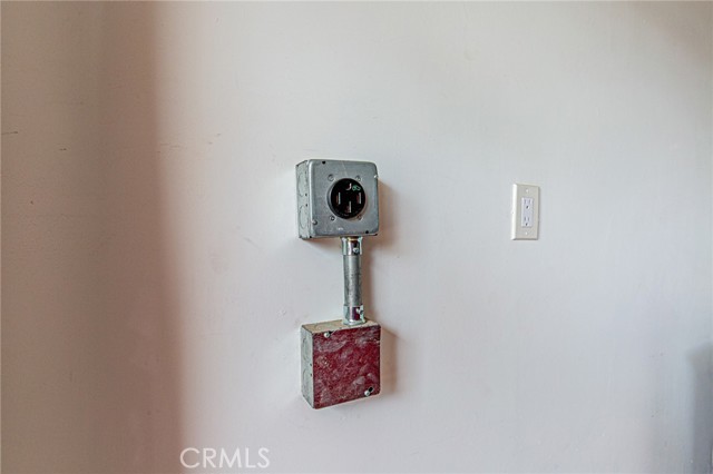 3803 BERRYMAN, Los Angeles, California 90066, 3 Bedrooms Bedrooms, ,2 BathroomsBathrooms,Residential,For Sale,3803 BERRYMAN,CRCV25161633