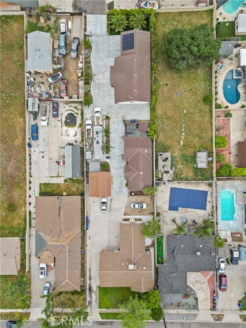 9614 Cypress Avenue, Fontana CA: https://media.crmls.org/medias/340bfd7d-0100-4b70-9756-09ae0cff7477.jpg