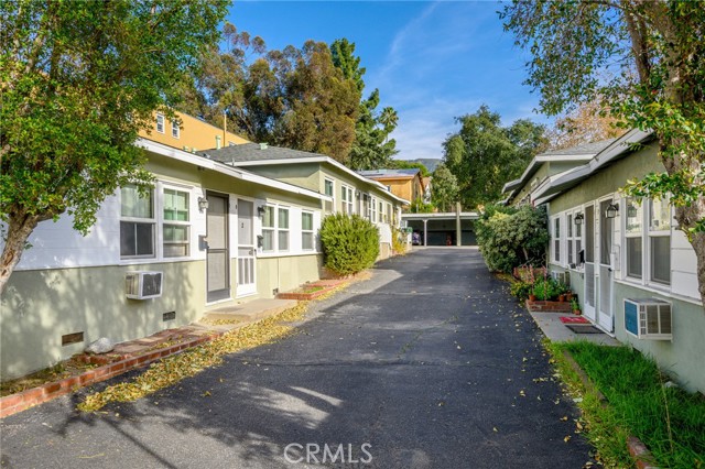 Detail Gallery Image 14 of 21 For 10230 Silverton #2,  Tujunga,  CA 91042 - 1 Beds | 1 Baths