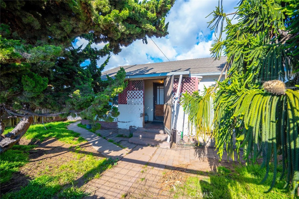411 Ramona Avenue, Grover Beach, CA 93433