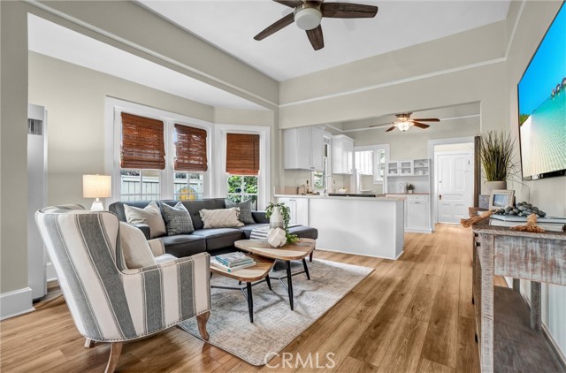 Detail Gallery Image 13 of 50 For 151 N Lincoln, Fullerton,  CA 92831 - 4 Beds | 4 Baths