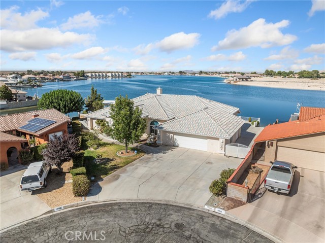 14526 Galleon Lane, Helendale CA: https://media.crmls.org/medias/340e6084-7dd0-43c9-ad1b-b6c98e17faea.jpg