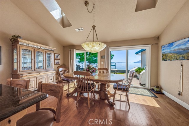 3790 Lakeshore Boulevard, Lakeport CA: https://media.crmls.org/medias/340e8d5d-e964-420d-9250-bbdf44a840f9.jpg