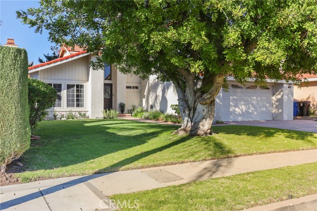 Detail Gallery Image 2 of 59 For 21419 Stanwell, Chatsworth,  CA 91311 - 5 Beds | 3 Baths