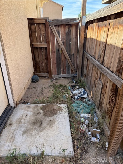 Detail Gallery Image 48 of 50 For 14577 Crossing, Victorville,  CA 92394 - 3 Beds | 2/1 Baths